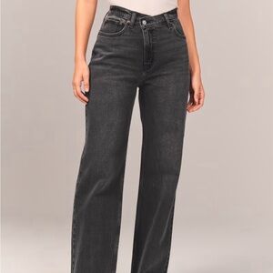Abercrombie & Fitch Ultra High Rise Crisscross 90s Slim Straight Jean in Black